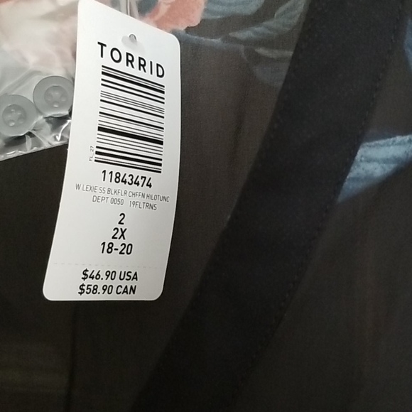 Torrid high low top - Picture 2 of 2